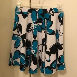 Elegant multi-colored skirt